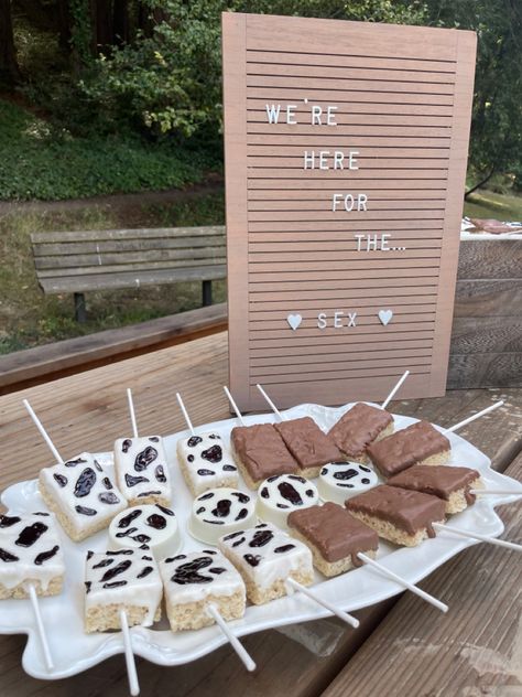 Gender Reveal Ideas With Cows, Cow Print Gender Reveal Decorations, Gender Reveal Ideas Farm Theme, Wild West Gender Reveal, Country Gender Reveal Themes, Cow Print Food Ideas, Heifer Or Bull Gender Reveal Ideas, Gender Reveal Ideas For Party Cow Theme, Western Gender Reveal Decorations