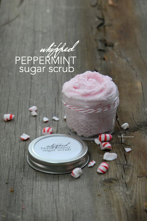 Peppermint Sugar Scrub, Diy Body Scrub Recipes, Peppermint Sugar Scrubs, Body Scrub Recipe, Peppermint Sugar, Homemade Scrub, Sugar Scrub Recipe, Lip Scrubs, Diy Body Scrub