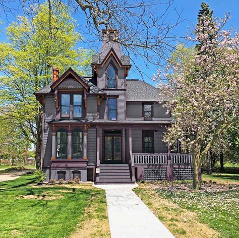 Exterior Paint Color Portfolio Archives - Page 16 of 34 - OldHouseGuy Blog Painted Lady House Color Schemes, Victorian Color Palette Exterior, Victorian Exterior Color Schemes, Victorian Paint Colors, Shutter Paint Colors, Garage Adu, Rustic House Exterior, Painted Lady House, Historic Paint Colours