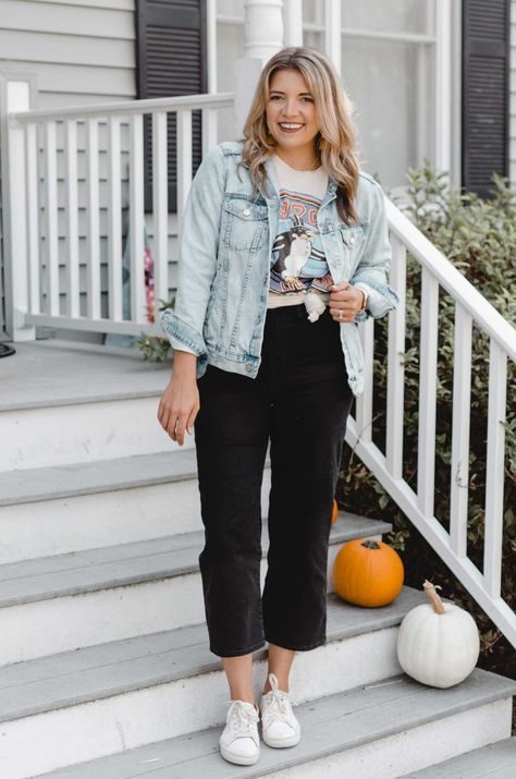 Black Pants Outfit Spring, Cropped Jeans Outfits, Wide Leg Crop Pants Outfit, Black Wide Leg Pants Outfit Casual, Wide Leg Cropped Pants Outfit, Cropped Wide Leg Pants Outfit, Wide Leg Cropped Jeans Outfit, Wide Leg Pants Outfit Casual, Cropped Pants Outfit