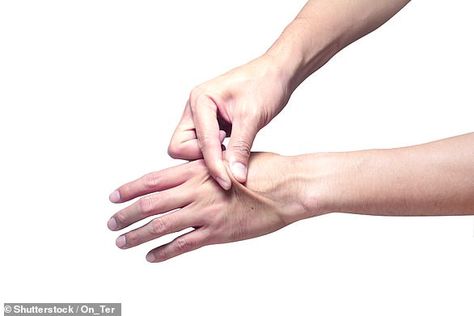 Use the thumb and forefinger of one hand to pinch the skin on the back of your other hand ... Hydrating Foods, Dehydration Symptoms, Signs Of Dehydration, Benefits Of Drinking Water, Not Drinking Enough Water, Farmers Almanac, Body Fluid, Medical News, Moisturizing Lip Balm