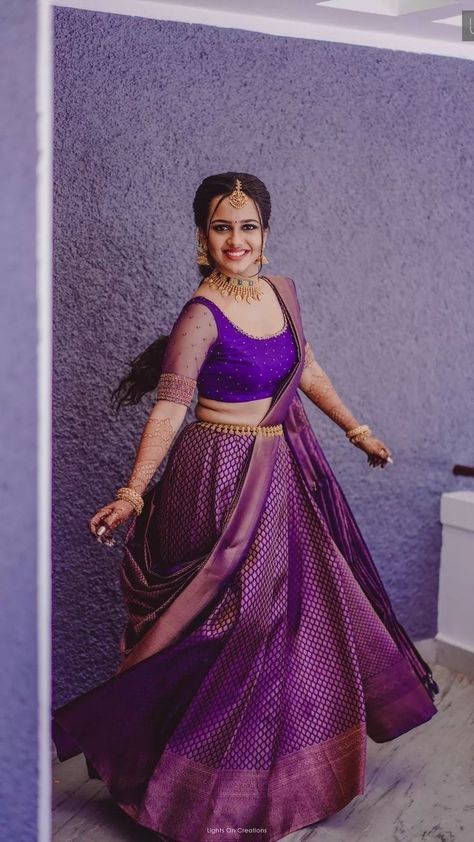 Lehanga For Party Wear, Pattu Lengha Blouse Designs, Saree Langa Blouse, Langa Dhavani Blouse Designs, Party Wear Dhavani, Traditional Davani Dress, Lehanga Ideas For Marriage, Half Saree Styles Traditional, Pattu Lehanga Blouse Designs Latest