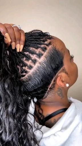 #goddessbraids #braidsstyles #bohobraids Braids On Top Shaved Sides, Braids Shaved Sides And Back, Box Dreads, Box Braids Shaved Sides, Braids 2024, Trending Braids, Shaved Side, Braids With Shaved Sides, Short Shaved Hairstyles