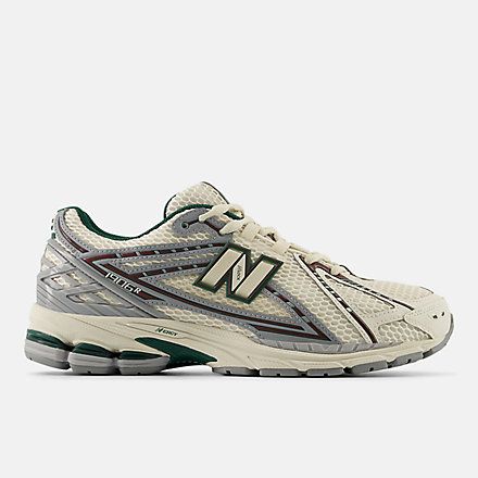 1906R - New Balance Green New Balance, Pink Tennis Shoes, No Buy, Mens Lifestyle, New Balance Sneakers, Buy List, Shoe Inspo, New Balance Men, New Balance Women