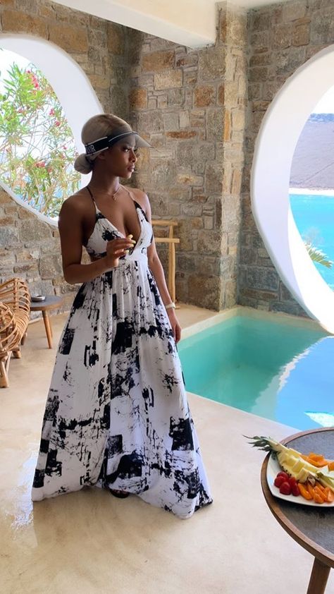 Beach Dress Black Women, Long Summer Dresses Black Women, Luxury Maxi Dress Beach Cover-up For Spring, Pregnant Beach Outfit Black Women, Elegant Lounge Wear, Sun Dresses Aesthetic Black Women, Nyc Travel Outfit, Best Casual Dresses, Date Outfit Casual