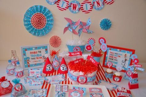 Unique Themes for a Twin Baby Shower Baby Shower Twins, Twin Boys Baby Shower, Dr Seuss Baby Shower, Boy Baby Shower Ideas, Twin Shower, Twins 1st Birthdays, Twins Baby, Baby Shower Table, Twins Baby Shower