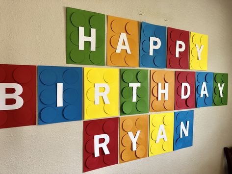 Lego Birthday Party Centerpieces Ideas, Building Blocks Party Ideas, Building Blocks Birthday Party, Diy Lego Birthday Decorations, Building Block Birthday Party, Lego 2nd Birthday Party, Lego Birthday Party Ideas Decorations, Lego Birthday Party Decorations Diy, Lego Decorations Birthday