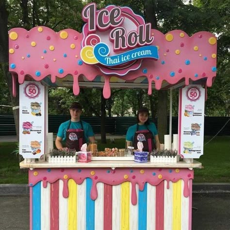 Thai Ice Cream, Ice Roll, Gerobak Dorong, Food Stall Design, Ice Cream Business, Candy Land Christmas Diy, Ice Cream Stand, Food Cart Design, Ice Cream Cart