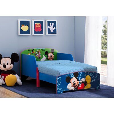 Mickey Mouse Clubhouse Bedroom, Mickey Mouse Kids Room, Mickey Mouse Bedroom Decor, Minnie Mouse Bedroom Decor, Wooden Toddler Bed, Cool Toddler Beds, Toddler Platform Bed, Toddler Bedroom Sets, Mickey Mouse Bedding