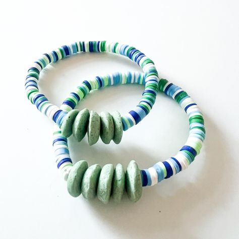 The perfect summer accessories from M+H Beads✨ Blue Confetti, Clay Bracelet, Stretchy Bracelets, Deep Teal, Bracelet Crafts, Summer Accessories, Recycled Glass, Natural Beads, Clay Beads