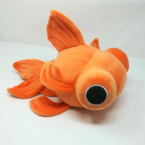 Goldfiadari - Etsy Goldfish Plush, Fish Plushies, Crochet Goldfish, Vintage Plushies, Silly Fish, Custom Plushies, I Want To Cuddle, Creative Snacks, Weaving Kit