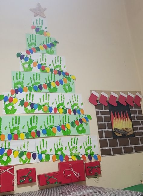 This diy is perfect for your classroom decor Diy Christmas Tree, Art Class, Diy Christmas, Classroom Decor, Art Classes, Christmas Diy, Christmas Tree, Holiday Decor, Christmas