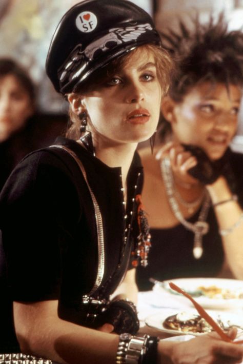 Frantic Movie, Polanski Movies, Emanuelle Seigner, Sullen Girl, Emmanuelle Seigner, 80s Fashion Trends, French New Wave, Roman Polanski, 80s Vibes