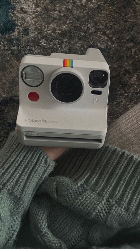 Vintage Aesthetic Polaroid, Polaroid Cameras Aesthetic, Ashley Campbell Aesthetic, Phone Camera Aesthetic, Instant Camera Aesthetic, Polaroid Now Plus, Aesthetic Polaroid Camera, Polaroid Camera Aesthetic, Photography Aesthetic Camera