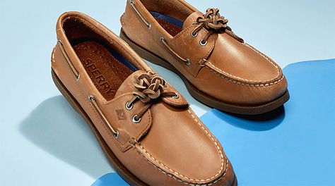 How to Tie Sperry Boat Shoes Sperry Boat Shoes Outfit, Boat Shoes Outfit, Shoe Lacing, Sperry Boat Shoes, Classic Boats, Shoes Outfit, Boat Shoe, Popular Outfits, Sperry Shoes