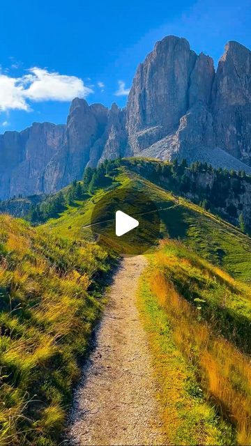 Dolomites Itinerary, Cable Car, Interesting Places, Amazing Views, Scenic Routes, Places Of Interest, Travel Videos, Mountain Lake, Incredible Places