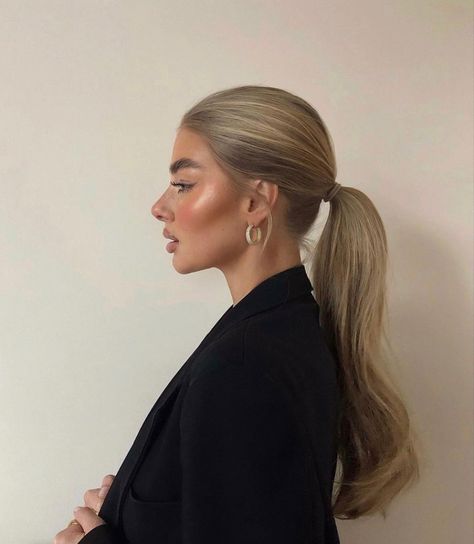 Blonde Hair, A Woman, Blonde, Hairstyles, Blazer, Wall, Hair, White, Instagram