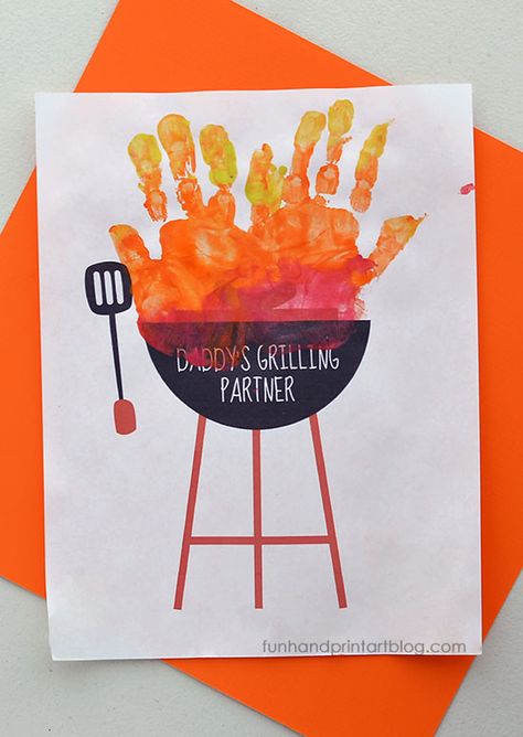 Pair this Printable Handprint Grill Craft with BBQ Items for a Fun Father's Day Gift from Kids Kids Fathers Day Crafts, Diy Father's Day Crafts, Fathers Day Art, Diy Father's Day Gifts, Daycare Crafts, Father's Day Diy, Christmas Gift For Dad, Fathers Day Crafts, Quiet Books