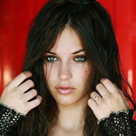 Alexis Knapp Stacie Conrad, Horror Inspiration, Alexis Knapp, Character Bank, Hall Pass, Female Character Inspiration, Rotten Tomatoes, Light Eyes, Story Characters