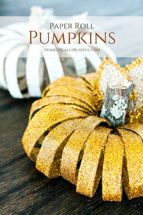 Sparkly Finish Fall Crafts For Adults, Fall Harvest Party, Easy Fall Decor, Toilet Paper Crafts, Diy Toilet, Diy Halloween Decor, Easy Fall Crafts, Harvest Party, Toilet Paper Rolls