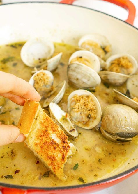 Clams On The Half Shell, Portuguese Clams Recipe, Clams Instapot, Clam And Shrimp Recipes, Clam Broth Recipes, Manila Clams Recipe, Cherry Stone Clams Recipes, Clams Oreganata Recipes, Steamed Clams In White Wine Garlic