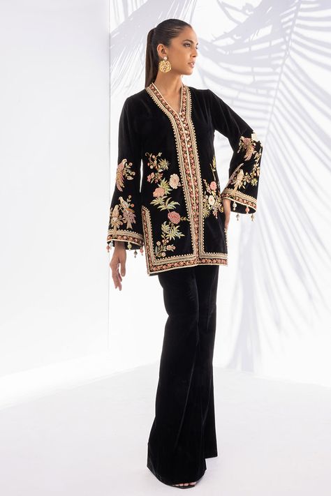 Mona – Sania Maskatiya International Velvet Suit Design, Black Velvet Jacket, Velvet Dress Designs, Coord Set, Embroidered Velvet, Embroidered Bird, Velvet Suit, Velvet Trousers, Velvet Collection