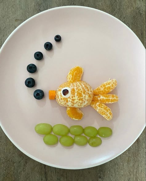 Easy Fruit Platter, Snacks Ideas Healthy, Fruity Snacks, Healthy Food Ideas, Foods Ideas, Ideas For Dinner, Snacks Ideas, Food Art For Kids, Orange Fish