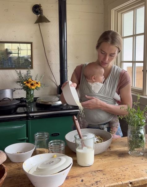 Farm Mother Aesthetic, Figuring Out Life Aesthetic, Parent Life Aesthetic, Stay At Home Mom Aesthetic Farm, Baking Recipes Without Flour, Farm Mom Aesthetic, Homestead Astethic, Pregnant Cottagecore, Ballerina Farm Aesthetic