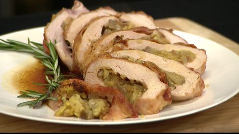 What's Cooking: Uncle Giuseppe's Marketplace's stuffed turkey breast with apple cornbread stuffing Apple Stuffed Pork Loin, Stuffed Pork Loin, Christmas Roast, Stuffed Pork, Pork Roast Recipes, Pork Loin Recipes, Roast Dinner, Christmas Food Dinner, Stuffed Pork Tenderloin