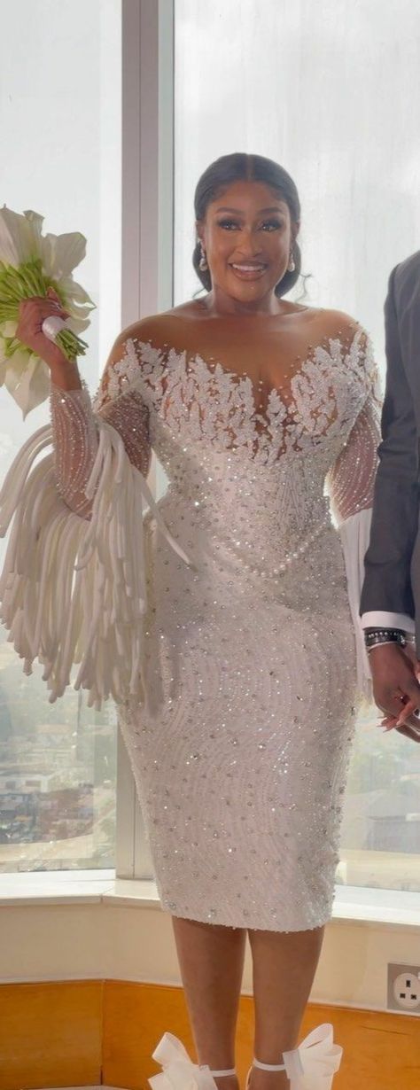 Beautiful Lace Dresses Classy, Simple Wedding Dress Elegant Lace, White Dress For Women Classy, Wedding Anniversary Dress Ideas, Civil Wedding Dress Courts Brides, White Lace Outfits, Civil Wedding Outfit The Bride, Simple White Gown, Court Wedding Outfit The Bride