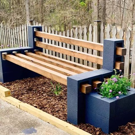 This is a guide to building a DIY cinder block bench.  Learn how to use cinder blocks and wooden posts to build a bench with this simple step-by-step tutorial. Cedar Block Bench, Wood And Cinder Block Bench, Cinder Block And Wood Benches, Cinder Block Diy, Backyard Seating Diy, Cinder Block Bed Frame, Bench Seat Outdoor, Diy Cinder Block Bench, Cinder Block Ideas