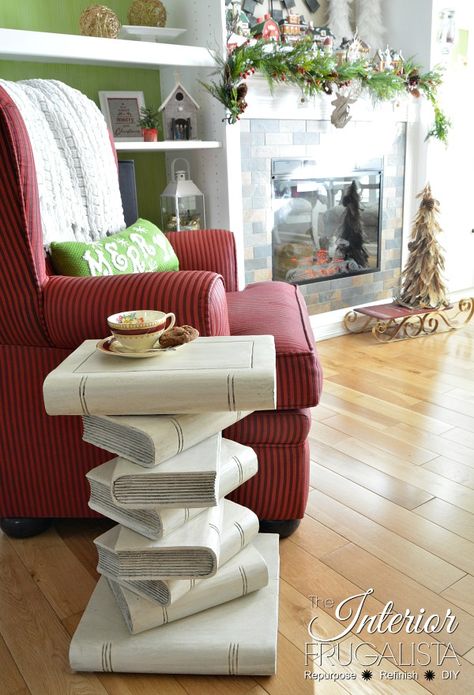 . Books Table, Stacking Books, Book Furniture, Library Furniture, Book Table, Wood End Table, Casa Country, Diy Furniture Renovation, Hallway Ideas Entrance Interior Design