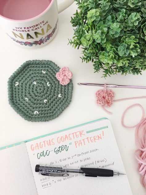 Cactus Coaster Crochet Pattern Free, Crochet Cactus Coasters Free Pattern, Cactus Coasters Crochet, Crochet Cactus Coasters, Small Crochet Projects, Cactus Coasters, Crochet Projects For Beginners, Reverse Single Crochet, Spring Crochet