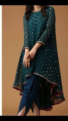 452bf208bf901322968557227b8f6efedesc39196644ri Frock Fashion, Indian Designer Suits, Designer Kurti Patterns, Pakistani Dresses Casual, Pakistani Fashion Party Wear, Salwar Kamiz, Indian Gowns Dresses, Kurti Designs Party Wear, Sleeves Designs For Dresses