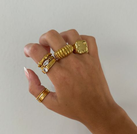 Gold Dome Statement Ring - This ribbed gold ring is a lovely unique piece. Its thick and chunky design makes for an eye-catching piece that is sure to turn heads.  Details: - stainless steel and 18k gold - hypoallergenic - will not turn skin green! - minimalist WHY VASI Jewelry? - Ethically sourced gems and stones - Made with recycled gold - Handmade or designed/sourced - Shop local (based in Chicago) - Beats major competitors prices  - Long lasting quality - Modern and trendy - Dainty minimal p Bulky Gold Rings, Chunky Gold Rings Aesthetic, Trendy Gold Rings, Chicago Beats, Chunky Gold Rings, Elegant Watches Women, Unique Gold Rings, Dope Jewelry Accessories, Green Minimalist