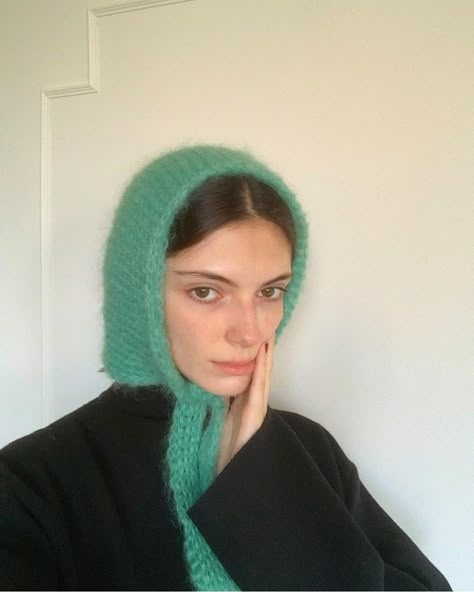 Bonnet Hat, Knitting Accessories, Knit Fashion, Mode Inspiration, Knitting Inspiration, Cute Crochet, Crochet Designs, Knitting Projects, Crochet Clothes