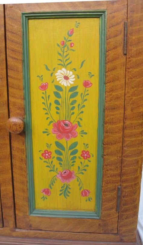 Scandinavian Wall Paint, Nordic Painted Furniture, Folk Art Painted Cabinet, Scandinavian Door Design, Scandinavian Painted Furniture Folk Art, Folk Art Painted Door, Scandinavian Painted Furniture, Cupboard Painting Ideas Diy, Cupboard Painting Ideas