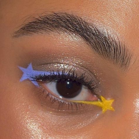 Multi Colored Eyeliner, Fun Easy Eyeliner Looks, Star Graphic Liner Makeup, Firework Eyeliner, Hooded Eye Colorful Makeup, Lightning Bolt Eyeliner, Graphic Makeup Eyeliner, Graphic Eyeliner Ideas Colorful, Simple Graphic Eyeliner Ideas