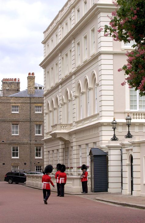 London Residence, The Queen Mother, Royal Collection Trust, Official Residence, Morning Room, Clarence House, Royal Residence, Entrance Ways, Queen Mother