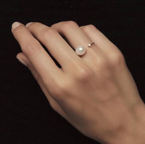 Modern Pearl Jewelry, Pearl Diamond Ring, Sister Rings, Beauty In Simplicity, Sister Jewelry, Simply Chic, Instagram Beauty, Pearl Diamond, Jewelry Inspo