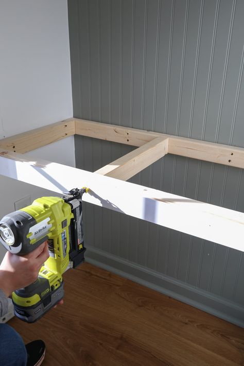 Learn how to build an easy DIY built in computer desk or a DIY built in desk in any custom size you need! A built in desk DIY is perfect for a home office or as part of built ins in a nook, kitchen, bed room, or kids room. Office Desk In Closet Built Ins, Homeschool Closet Desk, Built In Desk Shelves, Closet With Built In Desk, Study Nook Ideas Bedroom, Desk In Closet Ideas Diy, Built In Desk In Alcove, Floating Desk In Closet, Built In Desk Kids Room