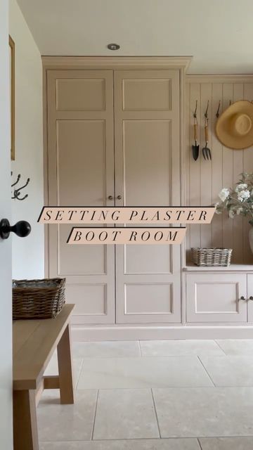 Utility Paint Ideas, Farrow And Ball Boot Room, Boot Room Colours, Pink Boot Room, Farrow And Ball Utility Room, Utility Room Colour Ideas, Boot Room Ideas, Setting Plaster, Hall Storage