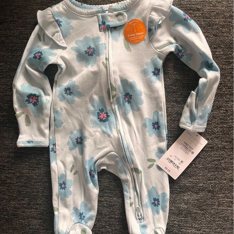 Carters Nb Baby Girl Sleeper. Never Been Worn. Tags Still Attached. Baby Girl Sleepers, Baby Outfits, Newborn Girl, Baby Clothes, Kids Shop, Color Blue