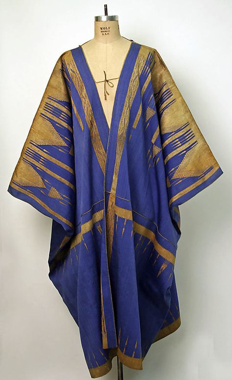 Aba Date: 19th century Culture: Syrian Medium: silk Mode Kimono, Silk Tunic, Costume Institute, Folk Costume, Scarf Hat, Hippie Chic, Historical Fashion, Blue And Gold, Syria