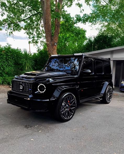 Mercedes Supercar, Mercedes Jeep, Black Mercedes, Black Mercedes Benz, Dream Cars Mercedes, Benz G Class, Mercedes Benz G Class, Luxurious Cars, Lux Cars