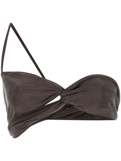 brown bandeau style single shoulder strap twist detailing asymmetric design clasp fastening Asymmetric Top, Bandeau Crop Top, Looks Party, Bandeaus, Asymmetrical Tops, Asymmetrical Design, Bandeau Top, Bandanas, بلاك بينك