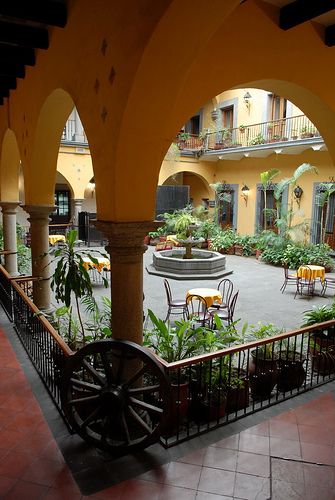 courtyard of the building in which the Mexican treaty of independence was signed, Veracruz, Mexico Mexican Courtyard, Open Courtyard, Spanish Courtyard, Hacienda Homes, Spanish Hacienda, Mexican Hacienda, Hacienda Style Homes, Mexico House, Courtyard Design