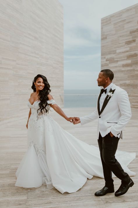 A Romantic Oceanfront Wedding in Los Cabos, Mexico Oceanfront Wedding, Flowers Candles, Wedding Portrait Poses, Wedding Photoshoot Poses, Wedding Picture Poses, Wedding Couple Poses, Wedding Photos Poses, Wedding Photography Poses, Wedding Mood