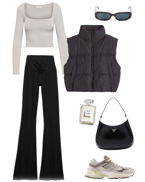 Outfit For Football Game, How To Style Yoga Pants Outfits, Fall Outfit Comfy, Flare Outfit, Prada Purse, Cold Outfit, Flow Yoga, Casual Fall Outfit, Outfit Tips