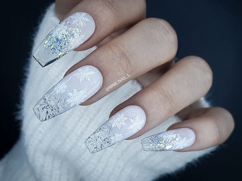 Wintry Nails, Nails Winter Christmas, Press On Nails White, Ongles Beiges, Beige Nails Design, Frozen Nails, Snow Nails, Custom Nails, Long Press On Nails